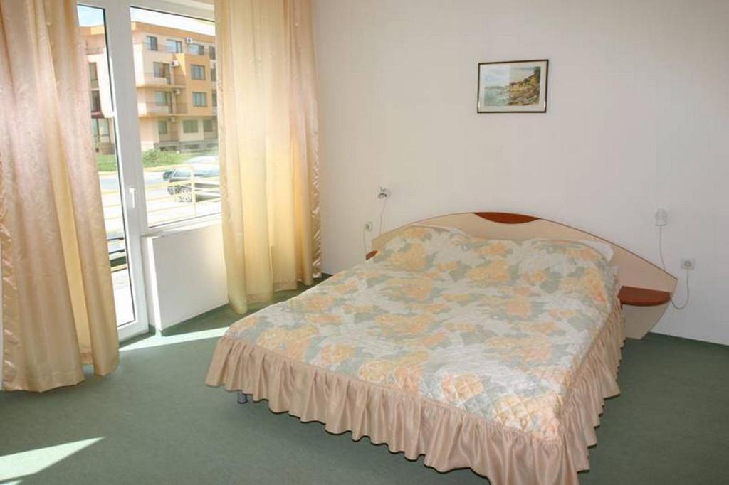 Harmony Beach Family Hotel 内塞伯尔 客房 照片